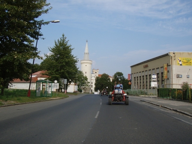 08