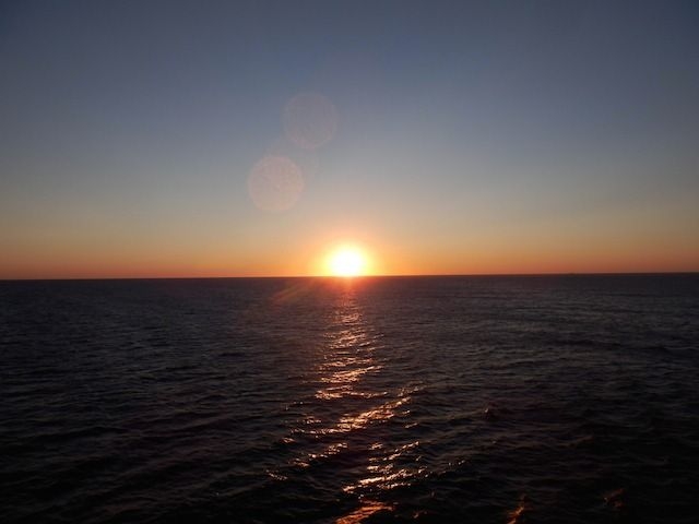 Sonnenuntergang auf Hoher See