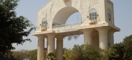 Der Triumphbogen Arch 22 in Banjul 129